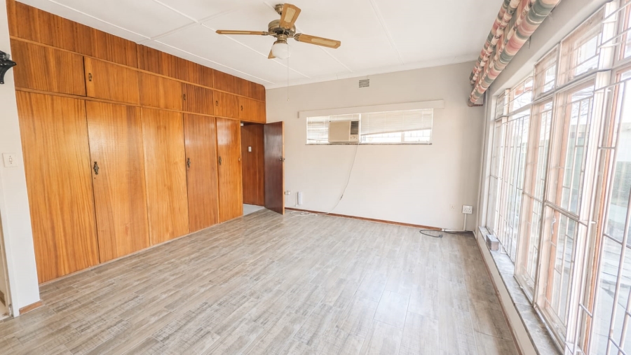 To Let 2 Bedroom Property for Rent in Adamayview North West